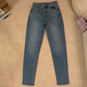 American Eagle mom jeans